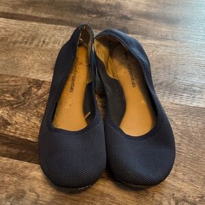 Amazon Essentials Navy Blue Flats